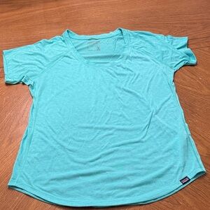 Patagonia Capilene Cool Trail Ultrasoft Technical Performance Short Sleeve Tee L